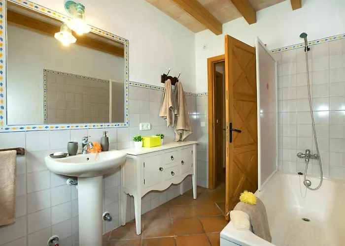 Na Catalina Amazing In Ferienhaus